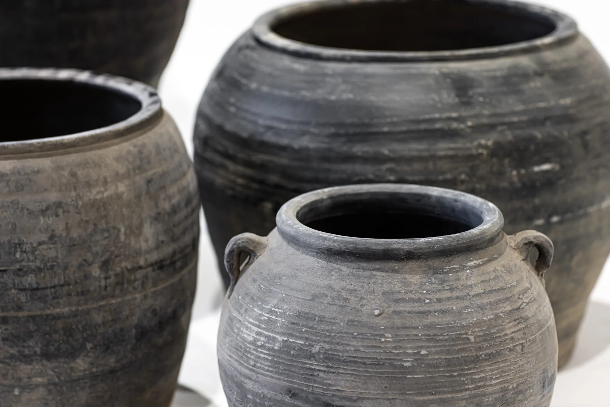 Vintage Black Grey Clay Pot-4 Handles CN1153 - Image 4