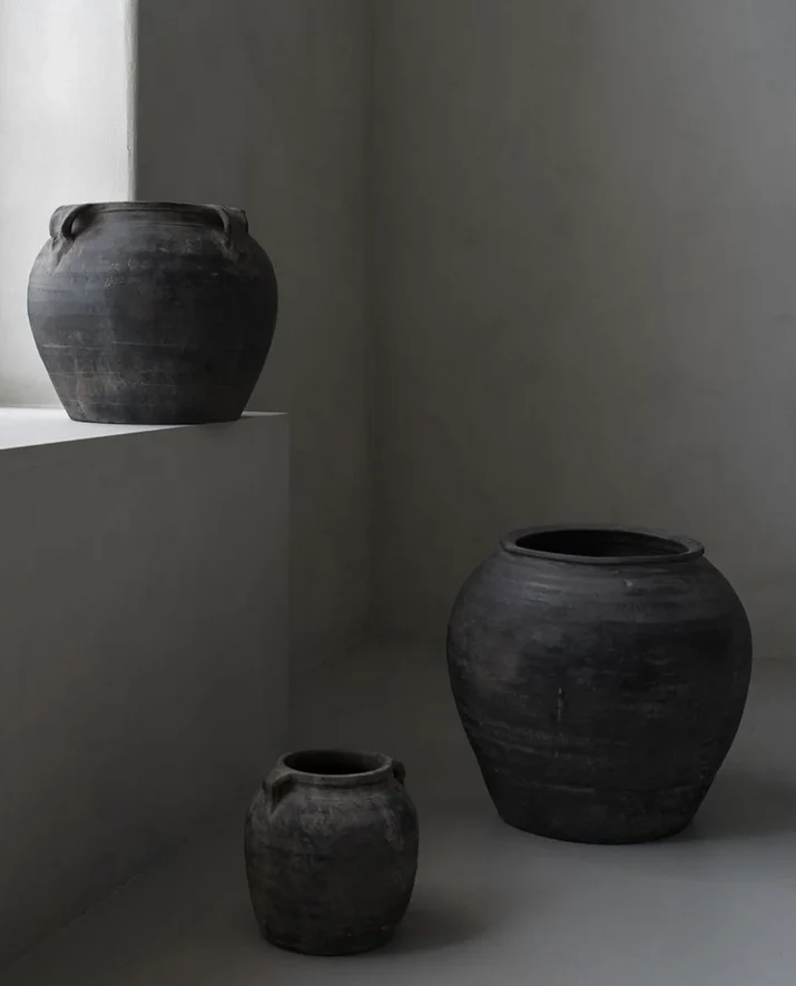 Vintage Black Grey Clay Pot-4 Handles CN1153 - Image 5